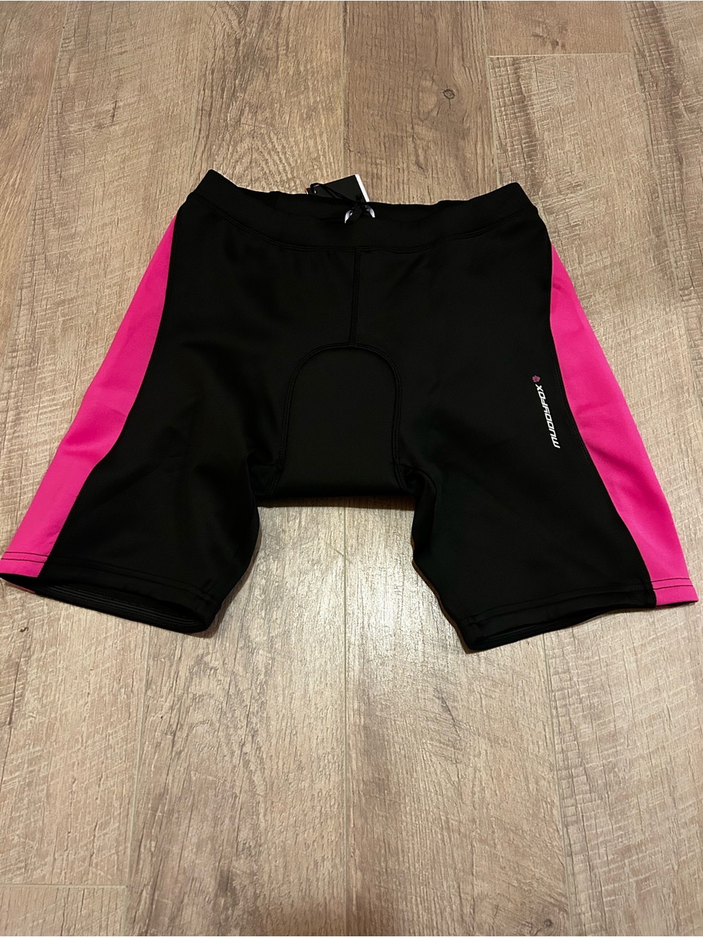 MuddyFox Women’s Cycling Shorts in Black and Pink - Size L/14